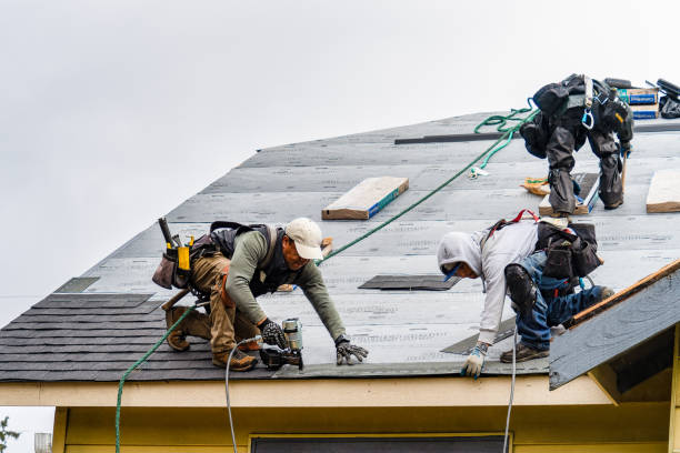 Professional Gutter Installation technician working in Pickerington, OH